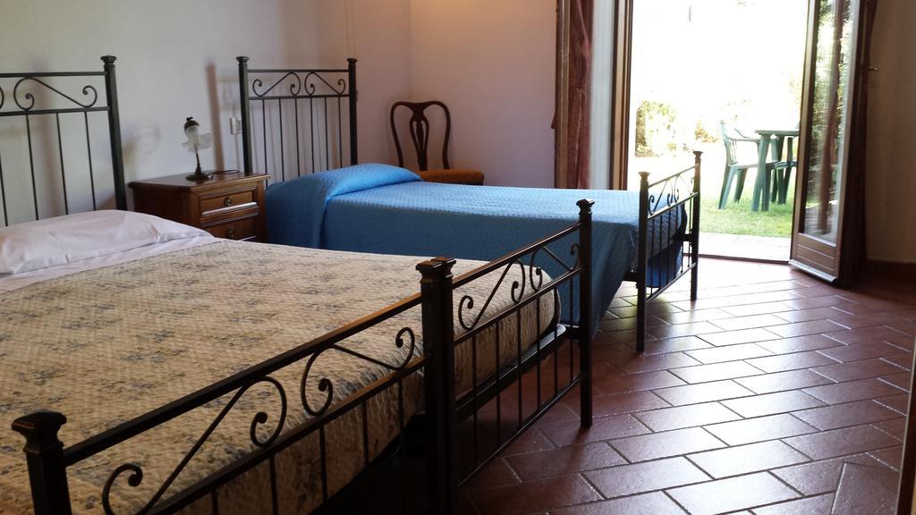 Il Canto Del Sole Monteroni dʼArbia Habitación foto