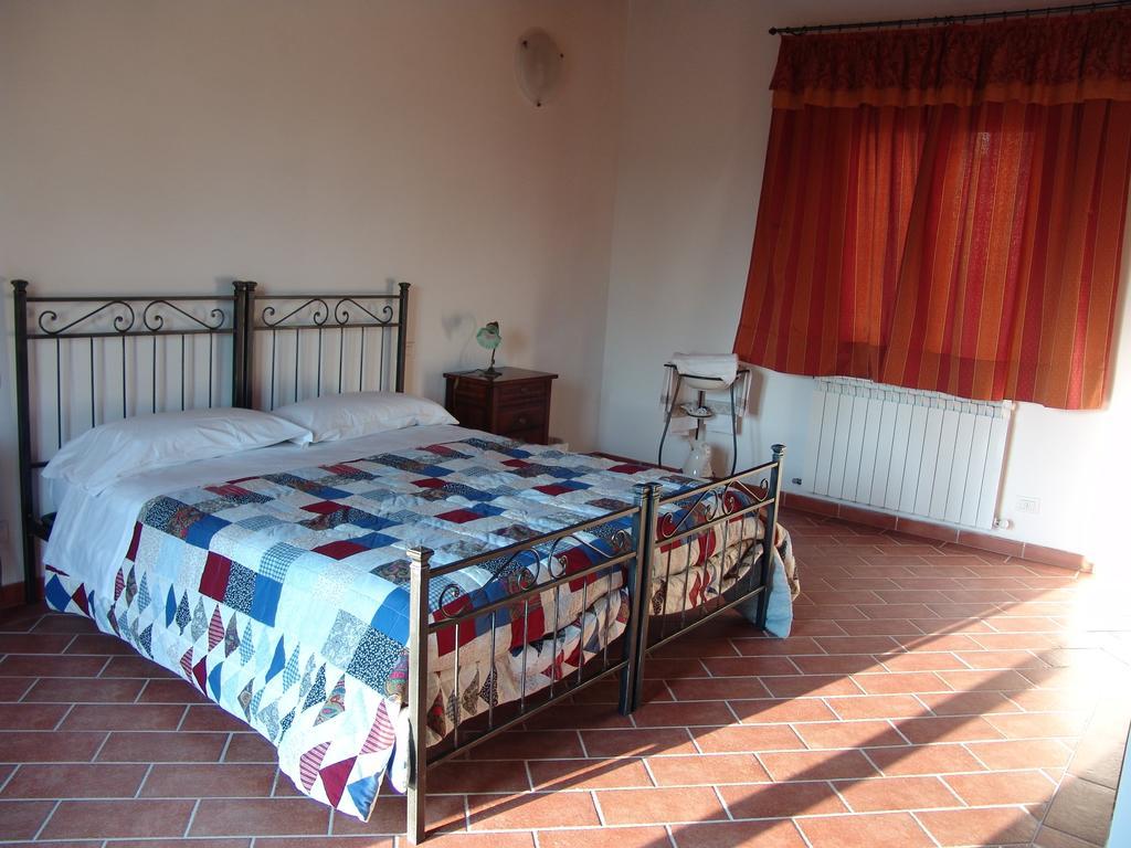 Il Canto Del Sole Monteroni dʼArbia Habitación foto